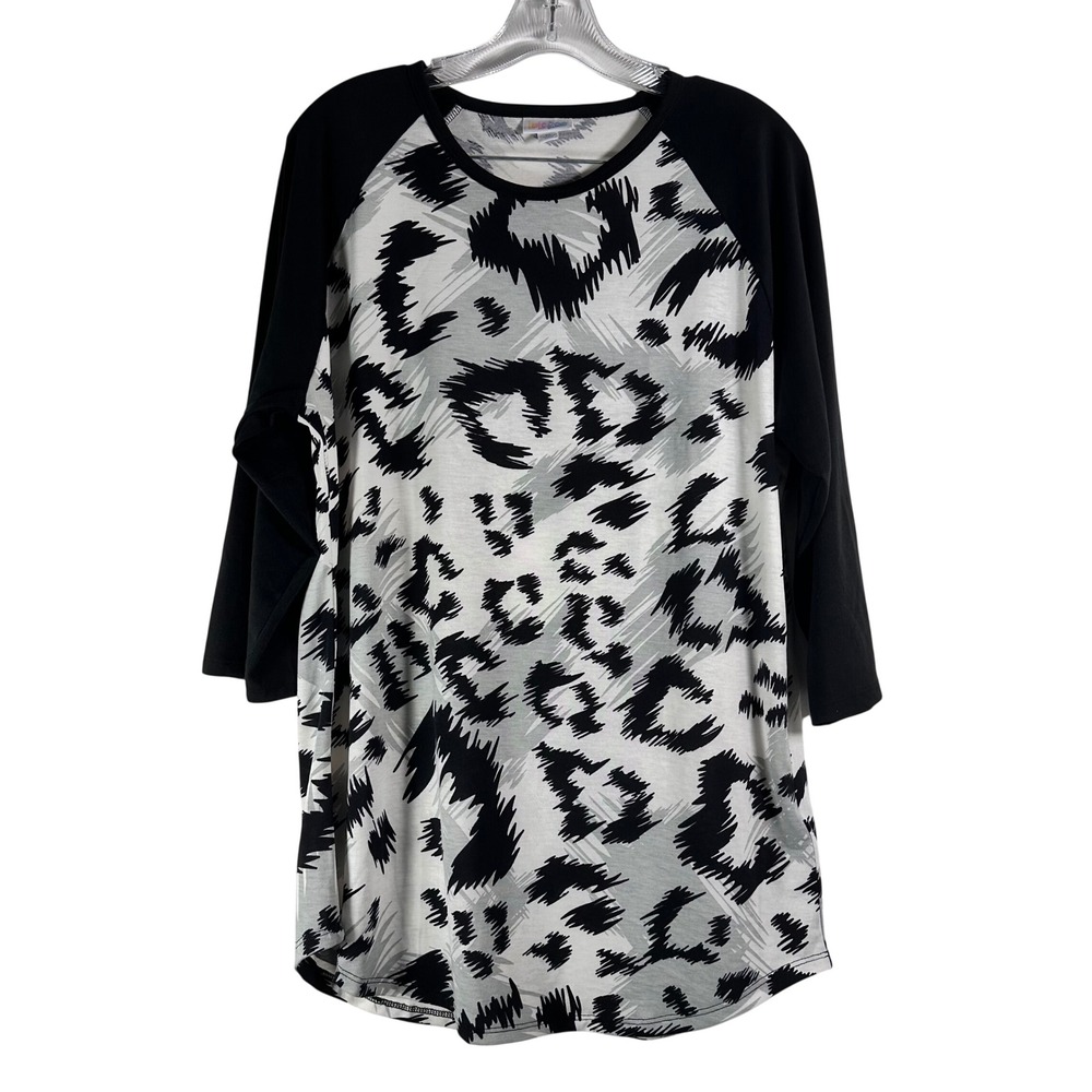 LuLaRoe Randy Baseball Tee‎ XL Black White Abstract Animal Print 3/4 Sleeve Top